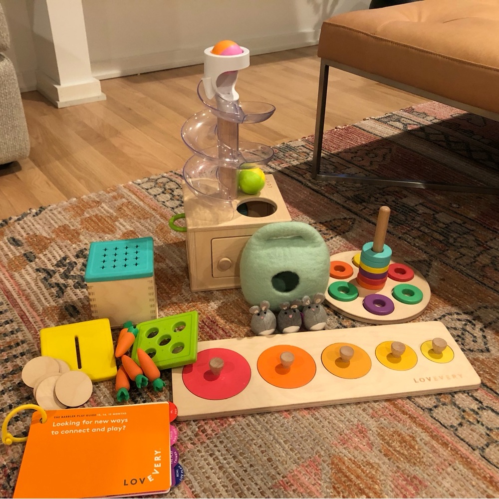 Lovevery The Babler kit: 13,14,15 months